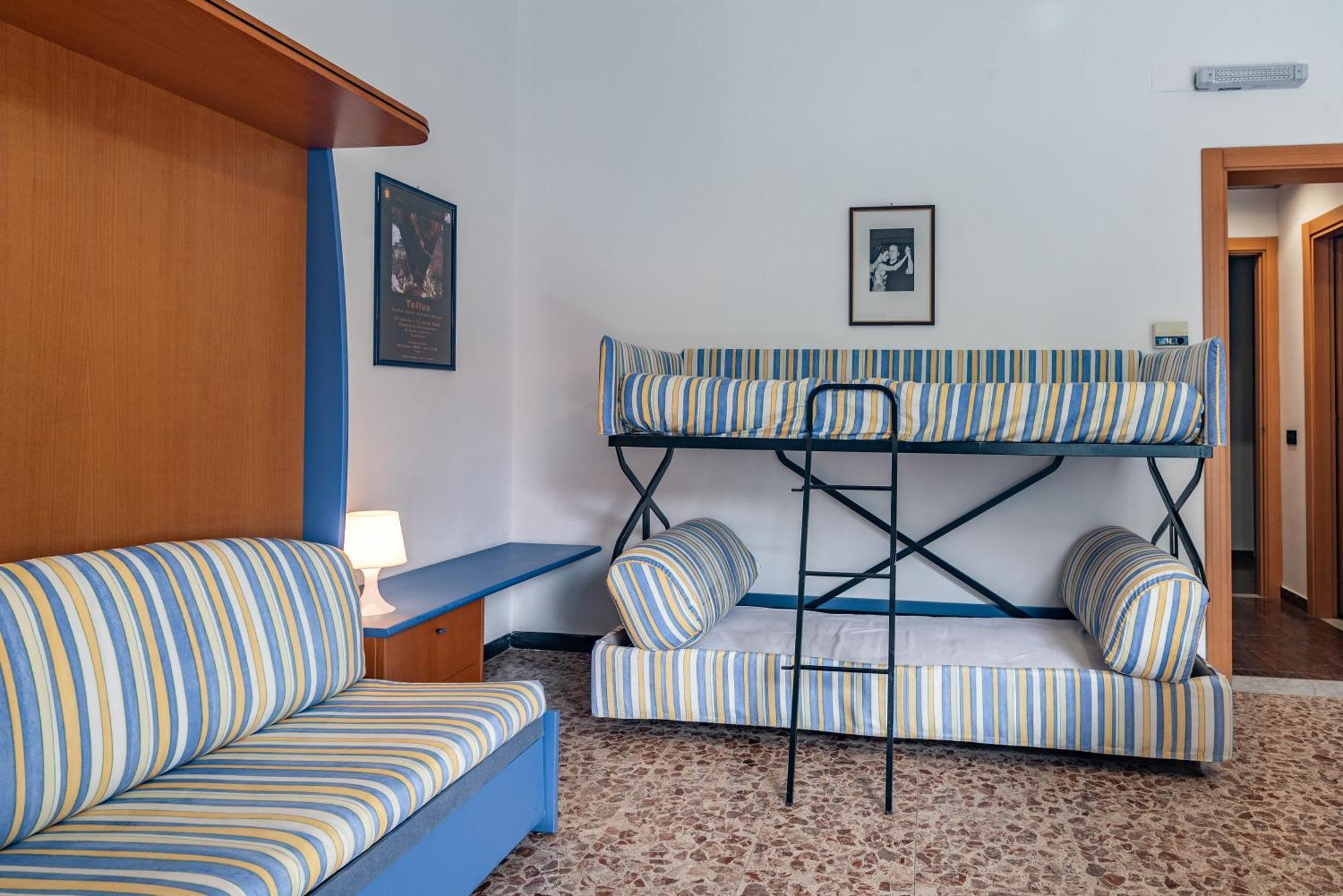 אפרטהוטל פינאלה ליגורה Residenza Adelaide מראה חיצוני תמונה