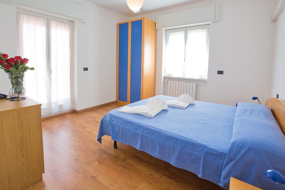 אפרטהוטל פינאלה ליגורה Residenza Adelaide מראה חיצוני תמונה