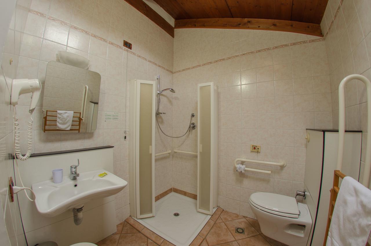 אפרטהוטל פינאלה ליגורה Residenza Adelaide מראה חיצוני תמונה