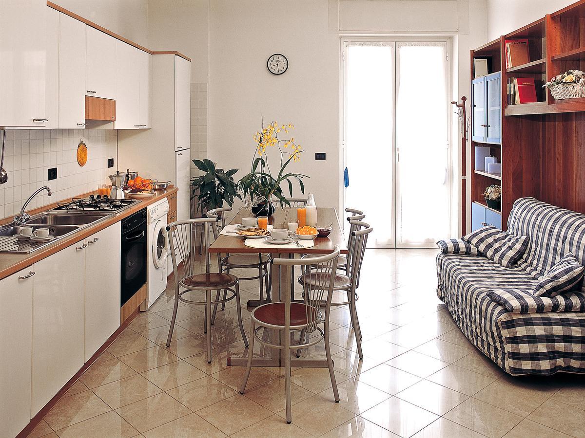 אפרטהוטל פינאלה ליגורה Residenza Adelaide מראה חיצוני תמונה