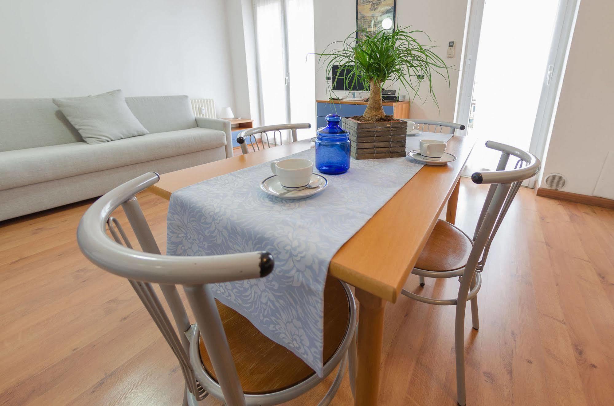 אפרטהוטל פינאלה ליגורה Residenza Adelaide מראה חיצוני תמונה