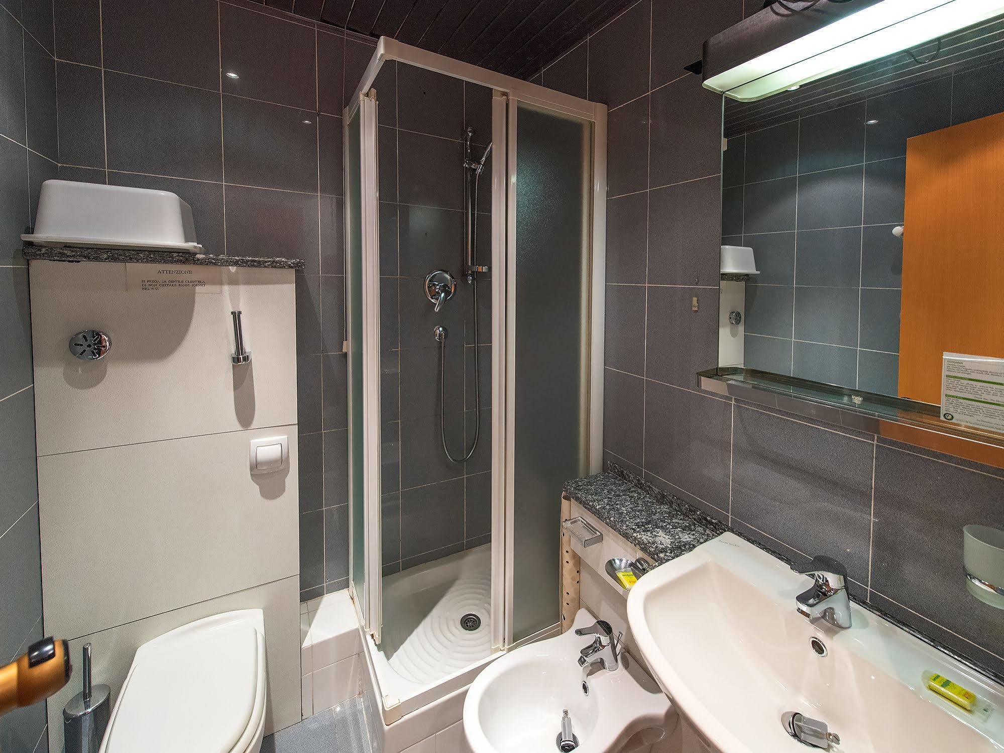 אפרטהוטל פינאלה ליגורה Residenza Adelaide מראה חיצוני תמונה