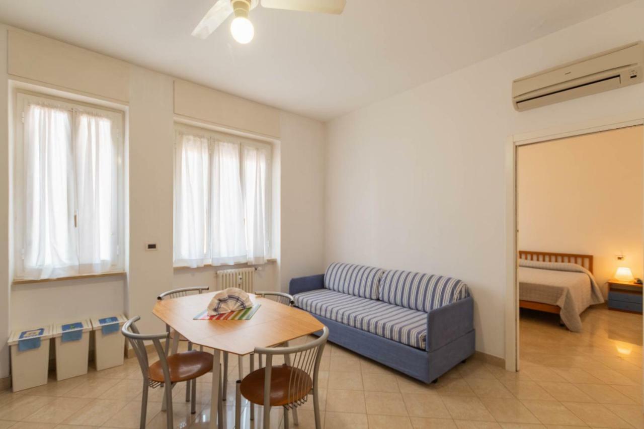 אפרטהוטל פינאלה ליגורה Residenza Adelaide מראה חיצוני תמונה